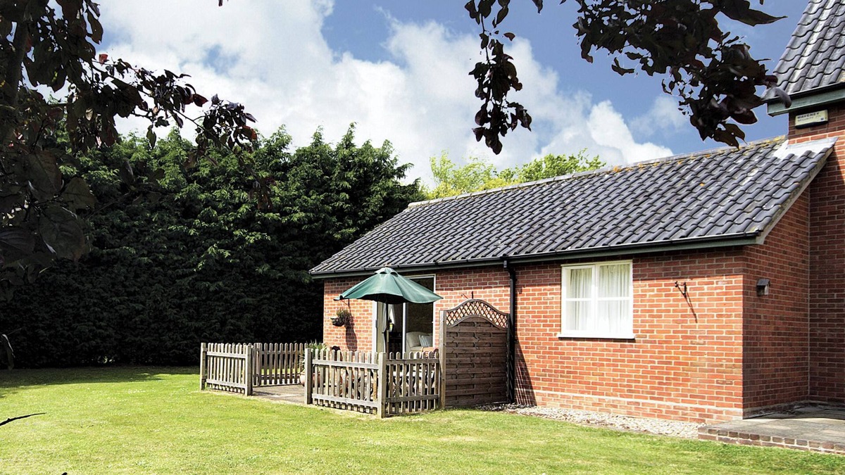 Halesworth Cottage | It’s not just Linda’s Lodge, it is yours for your Suffolk break for two.