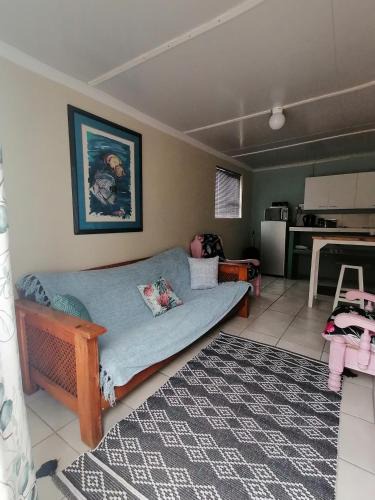 Sandbaai House | Its Practical Holidays