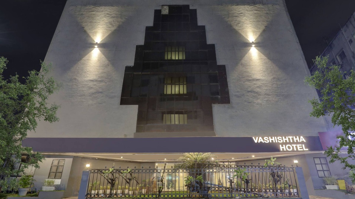 Lakdi Ka Pul Hotel | Itsy By Treebo - Vashistha