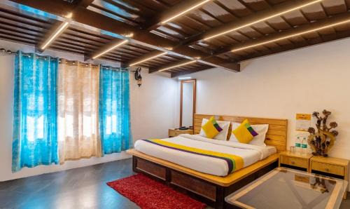 Nainital Hotel | Itsy Hotels Shri Gv Inn, 600 Mtrs From Tiffin Top