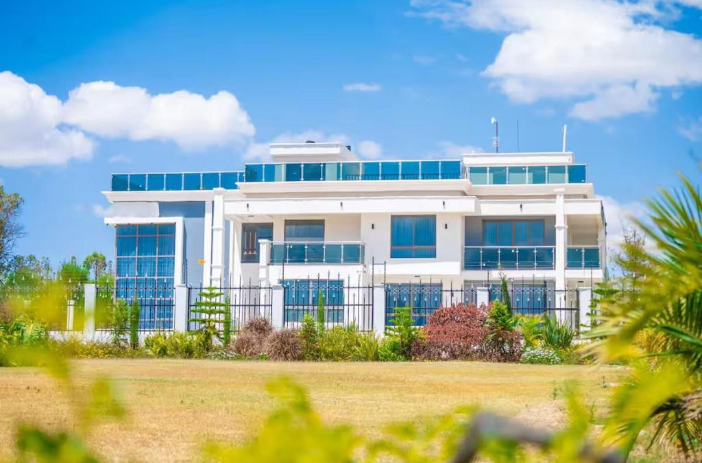 Nanyuki Villa | Ivory Mansion, a luxurious 5br Villa nestled on 3acres with stunning views in Nanyuki