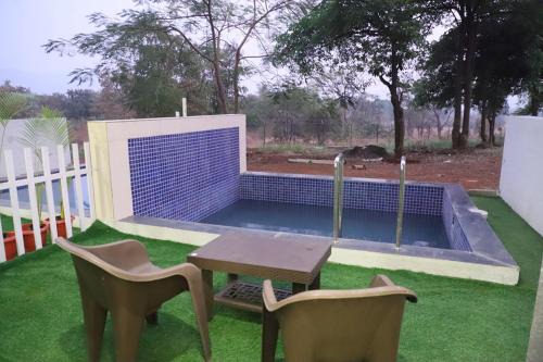 Karjat Apartment | Ivy Bliss Studio with Private Pool, B 13, Karjat