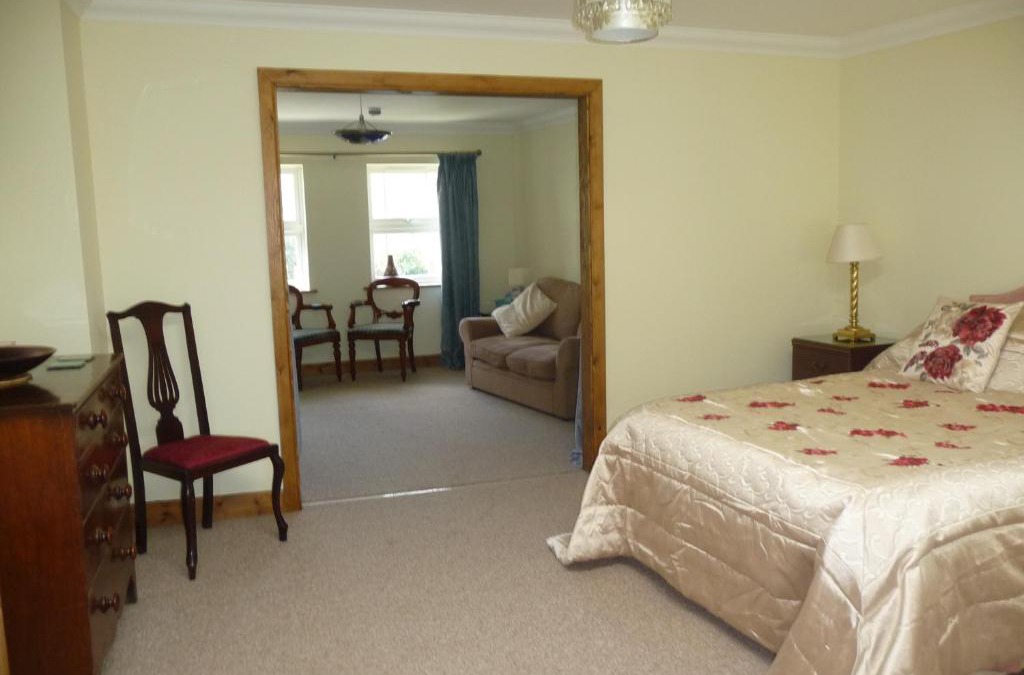 Wootton Bridge Bed & Breakfast | Ivy Hall