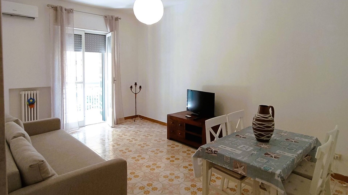 Municipio 5 Apartment | Ivy - Holiday House in Bari