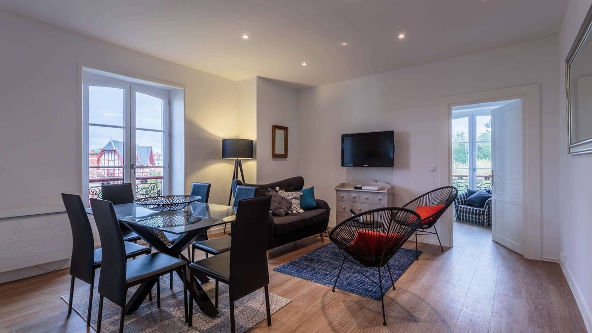 Biarritz Apartment | IZOKINA KEYWEEK 2 bedroom Apartment in Biarritz