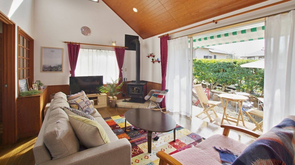 Hiekawa House | Izu villa with a view of Mt Fuji - VILLENT Fujimi Hiekawa / Izu Shizuoka