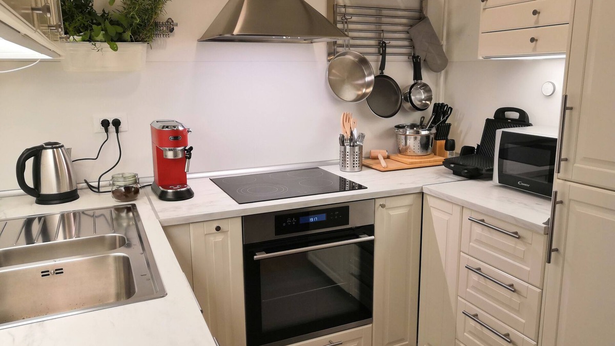 Zagreb Apartment | Izzy - 5 min walk from the main square