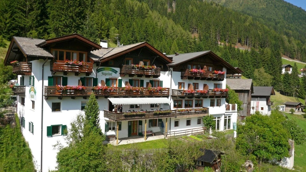 San Leonardo in Passiria Hotel | Jägerhof Geniesser & Wanderhotel