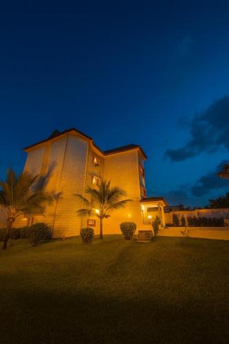 Douala Apartment | J Bona, Tropical Elegance