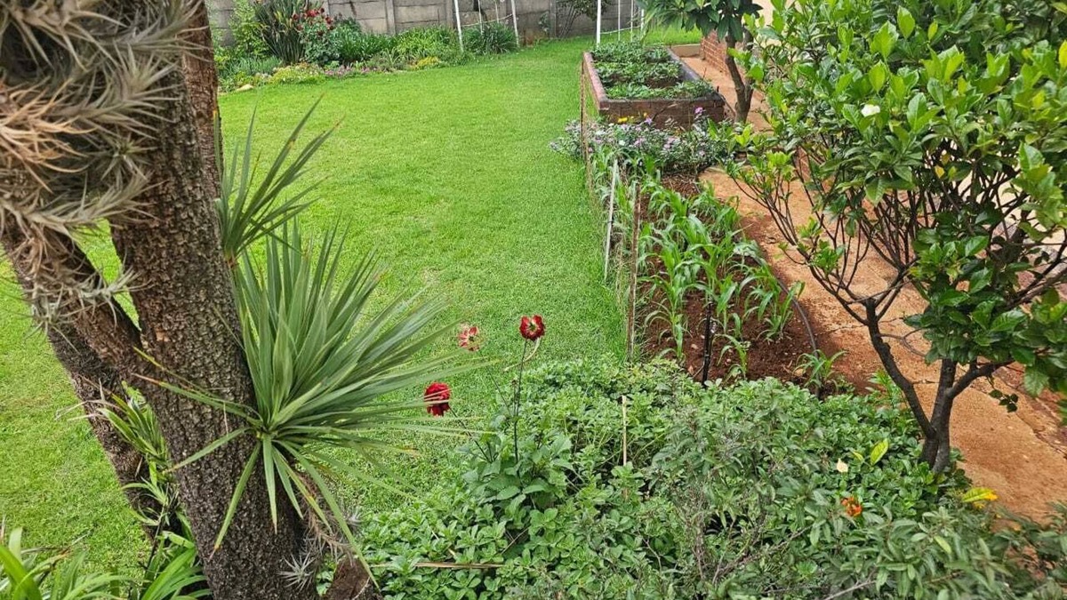 Greater Johannesburg Metropolitan Area House | J&M GUEST HOUSE