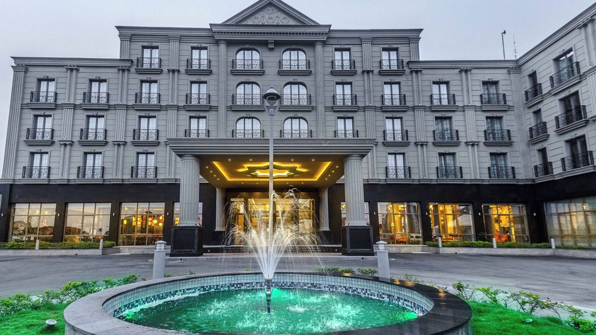 Port Harcourt Hotel | J's Signature Hotel