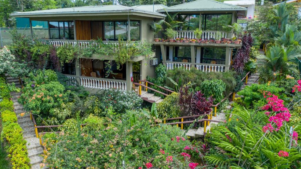 Drake Bay Hotel | Jacamar Corcovado Drake Bay
