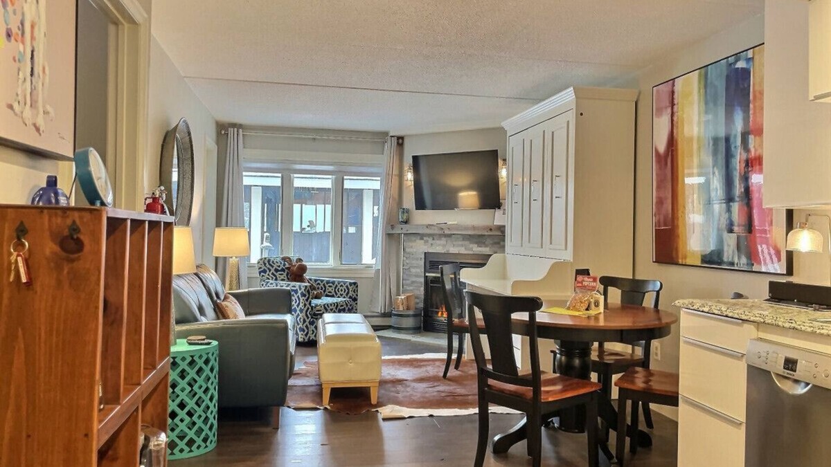 Killington Apartment | Jack S`Bearo - Slopes, Fireplace, Pool.