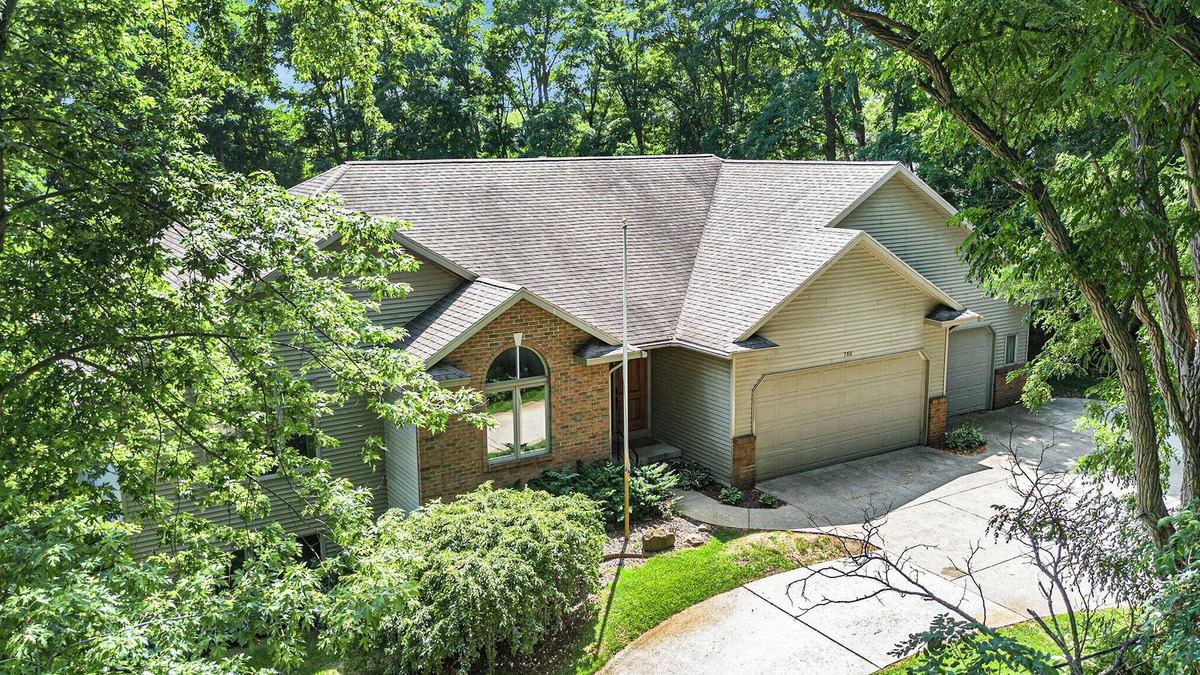 Grandville House | Jackson Woods: Enjoy Fall Festivals and Scenic Drives