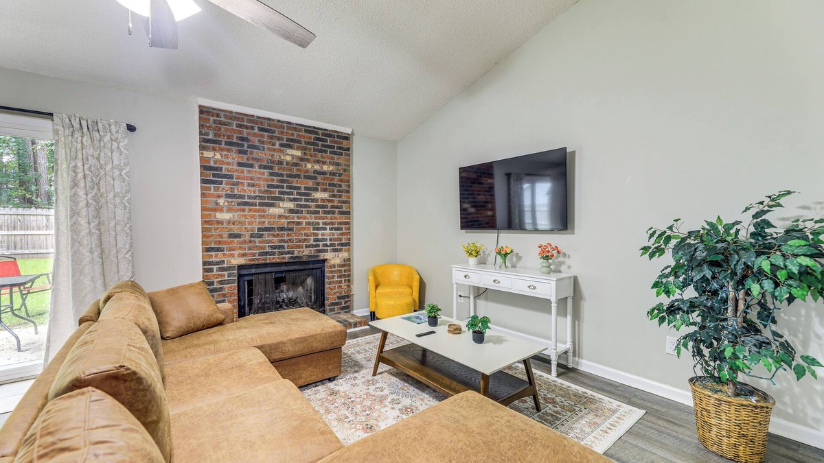 Piney Green House | Jacksonville Home By Camp Lejeune, Beaches & More!