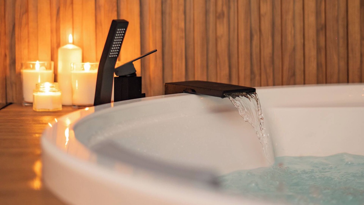 Ercolano Apartment | Jacuzzi Suite with Sea View near Amalfi Coast & Naples