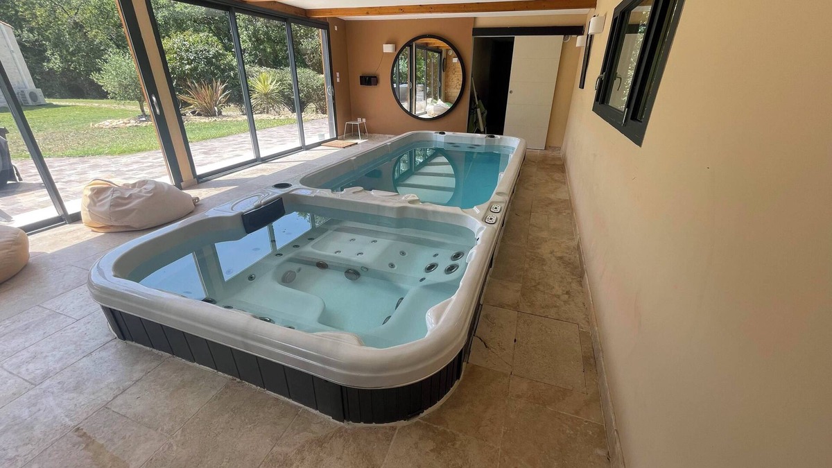 Montaigu-de-Quercy House | Jacuzzi - Swim spa - Park with trees