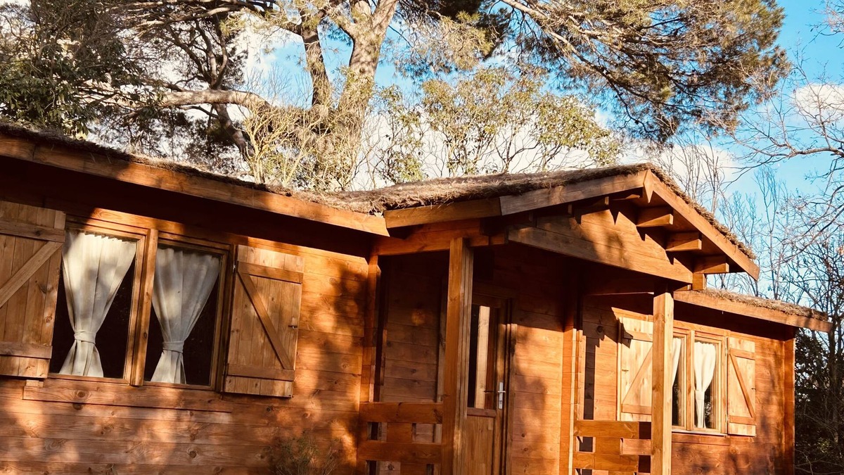 Bessan Ski Chalet | Jacuzzi Wooden chalet