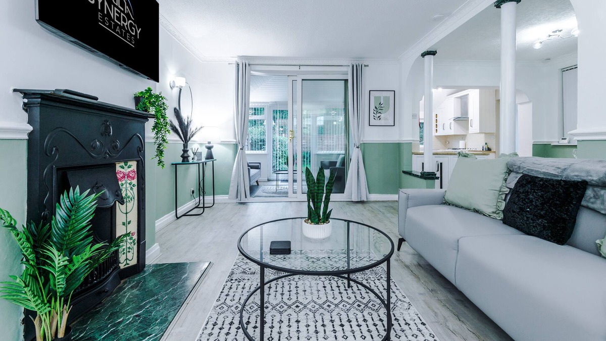 Didsbury House | Jade House, Manchester - by Synergy Estates