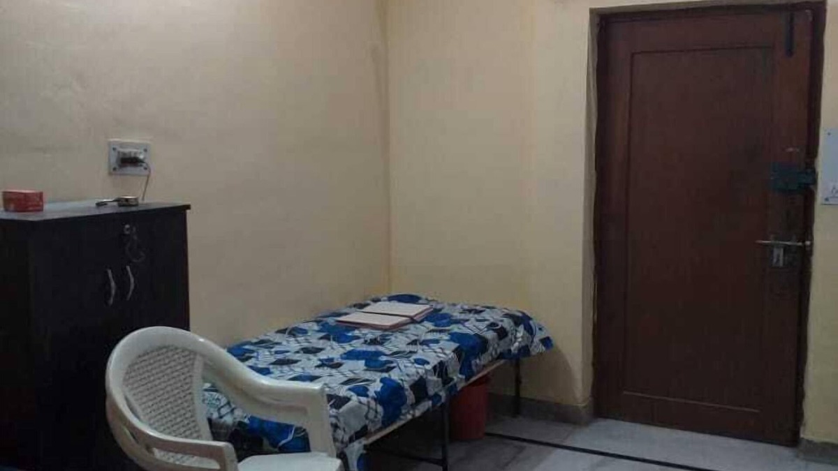 Shalimar Bagh House | Jain villa with all facilities