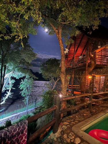 Maruleng House | JakkalsDraai River Bush Lodge