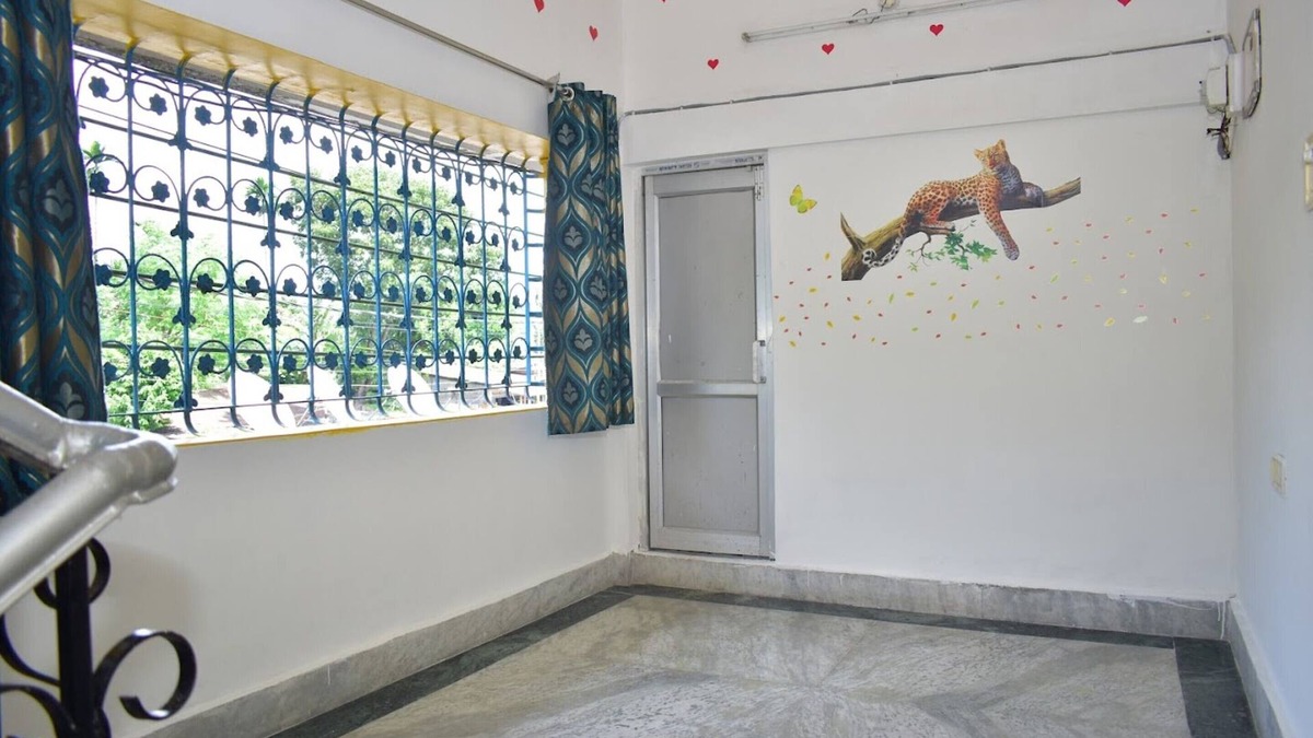 Madari Hat Hotel | Jaldapara Binaychapa Homestay