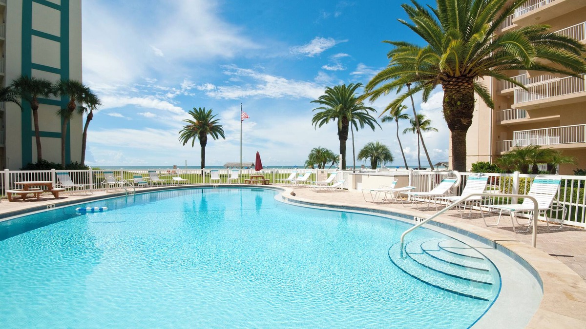 Siesta Key Villa | Jamaica Royale #40 - 3 Heated Pools on the Beach - One Ocean-Side!