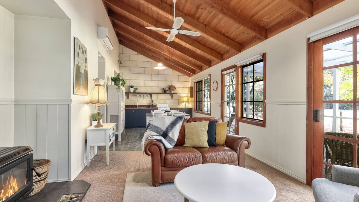 Jamieson Cottage | Jamieson Cottages - Cottage 2 - Sleeps 4