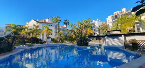 Nikki Beach Apartment | Jardines de las Golondrinas Elviria by the Nikki beach