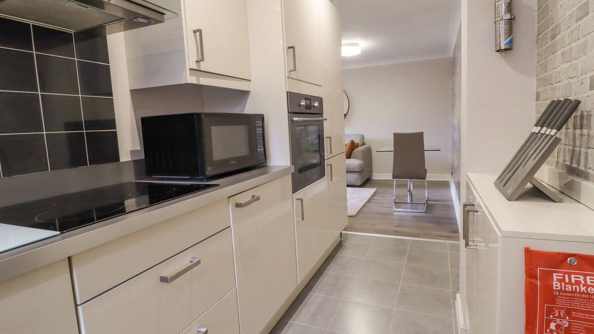 Lytham St. Anne's Cottage | Jasmine Cottage