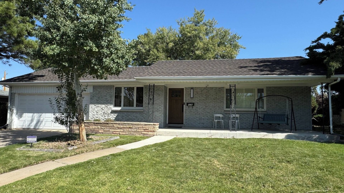 Highland Park House | Jaw dropping 4 bedroom house near the University of Colorado Medical Campus.