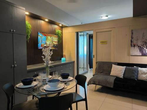 Bel-Air Apartment | Jazz Residences Tower 1BR Big Cut Grey Avenue