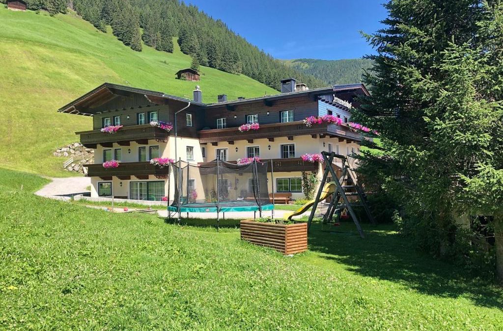 Madseit House | Jenneweinhof