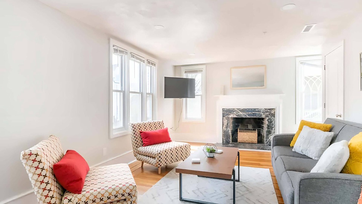 College Hill Apartment | Jennifer’s Charming Stay Walk to Brown University