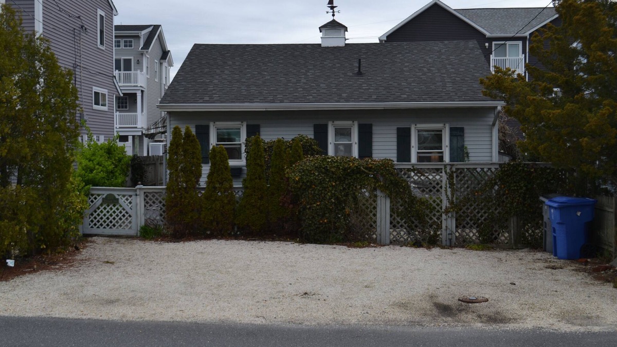 Normandy Beach Cottage | JERSEY SHORE BAY FRONT COTTAGE