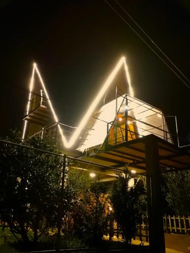 Nuwara Eliya Bed & Breakfast | Jetzo Grand Chalet