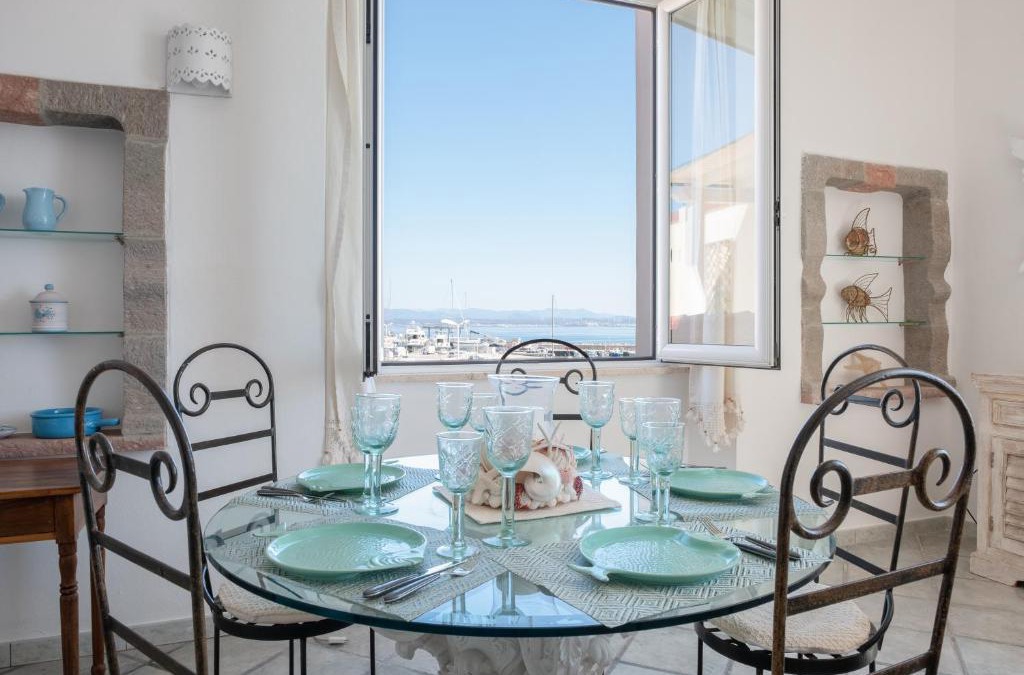 Carloforte Apartment | ⭑ ⭑ ⭑ ⭑ ⭑ Jewel on the seafront promenade