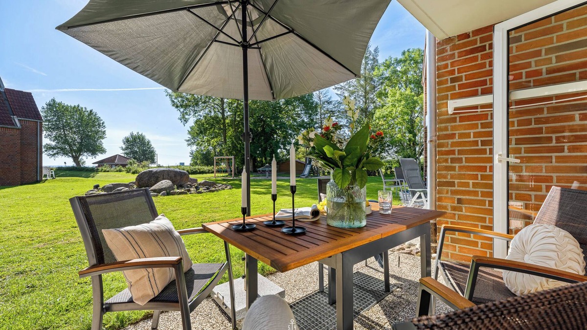 Kronsgaard Apartment | Jewel with sea view - terrace, playground, activity room, infrared cabin