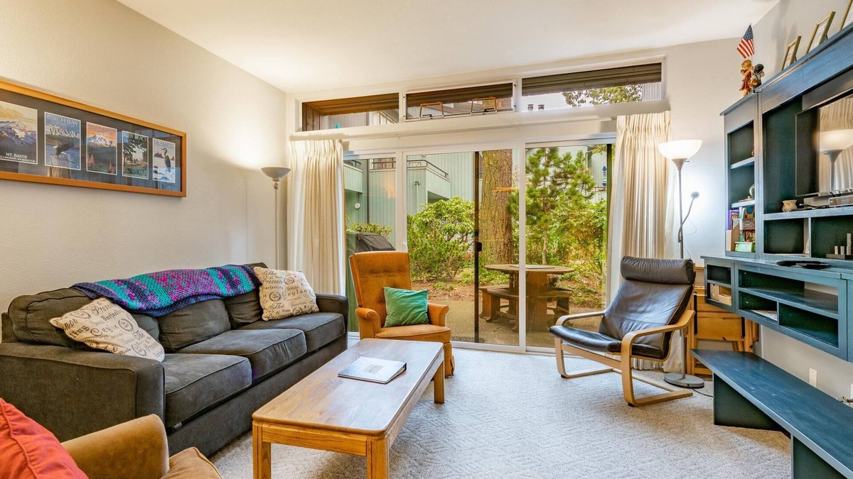 Birch Bay Condo | JL 611: Greenbelt 2 Bedroom Condo, walks on the beach, and golf!