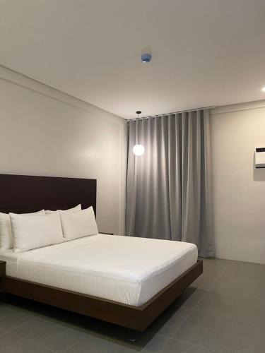 Lipa Hotel | Joane Suites by Hotel Cara