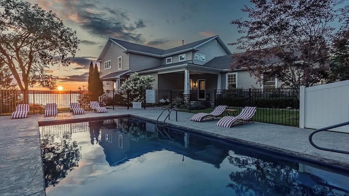 Saratoga Springs House | Jockey Lake House: Spacious Retreat With Game Room Near Race Track
