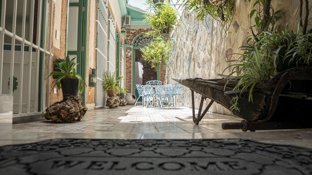Centro Havana House | Joe David