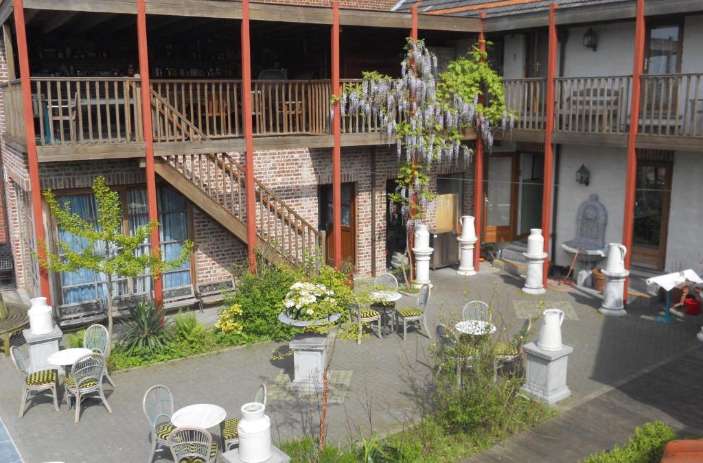 Sint-Blasius-Boekel House | Johan's Lodge