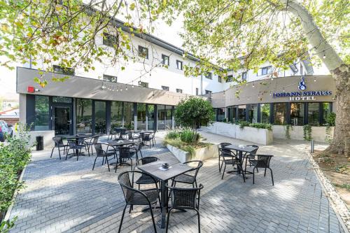 Sector 1 Hotel | Johann Strauss Hotel