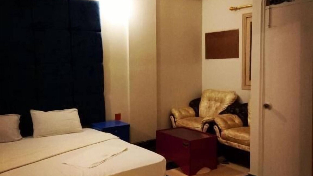 Karachi House | Johar Hill view Guest House
