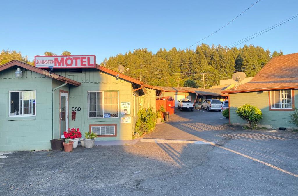 Garberville Hotel | Johnston's Motel