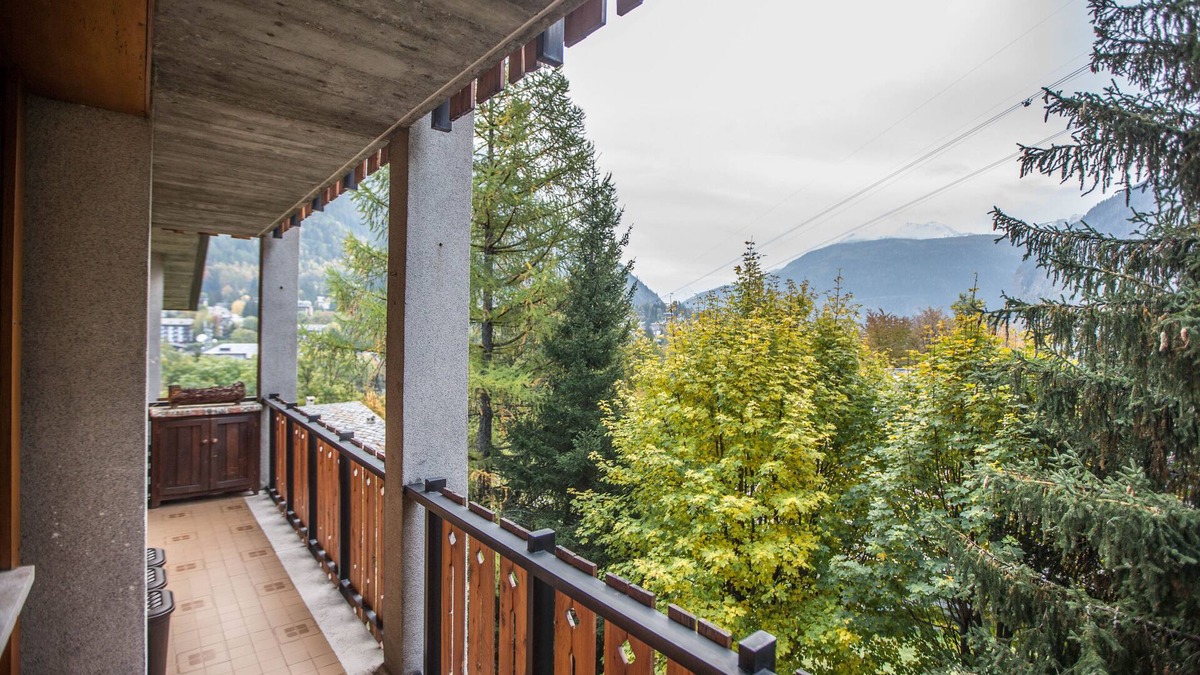 Dolonne Apartment | JOIVY Apt For 7 With Terrace And Exceptional Location