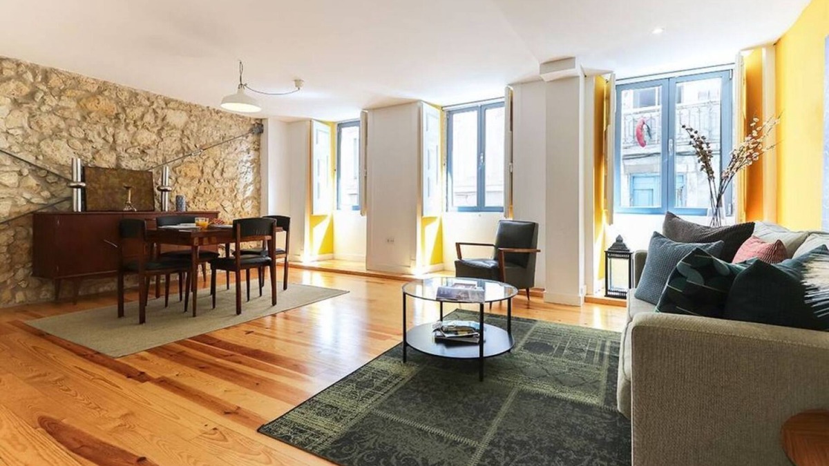 Sao Jose House | JOIVY Spacious & elegant 1-bed flat, moments from Avenida station