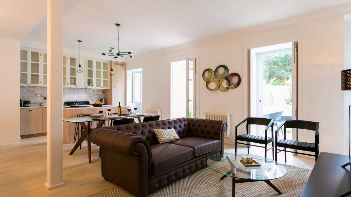 Santo Antonio House | JOIVY Stunning 2BR Apt w/garden, by the Avenida subway & Botanical Garden