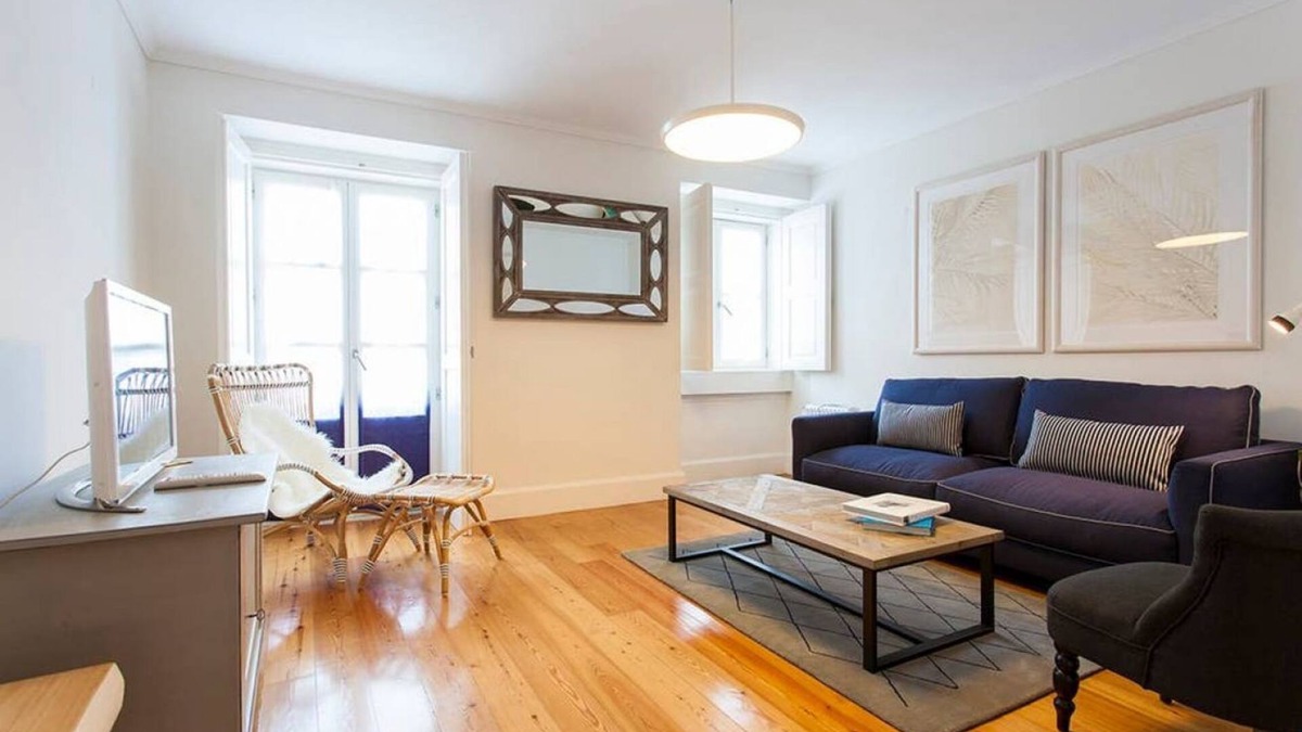 Santa Maria Maior Apartment | JOIVY Stunning duplex near Santa Justa Lift